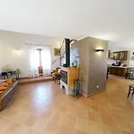 Oda ve Kahvaltı Le Ginestre 4*