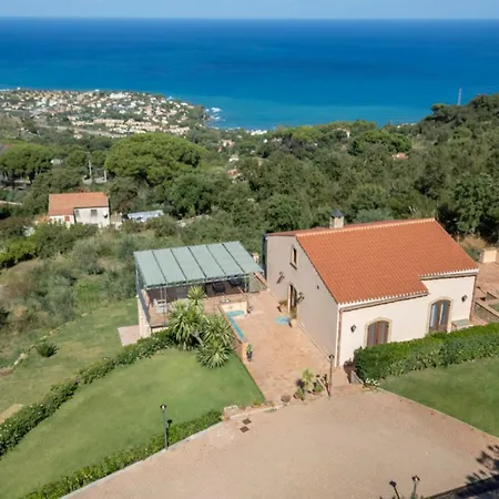 Bed and Breakfast Le Ginestre 4*