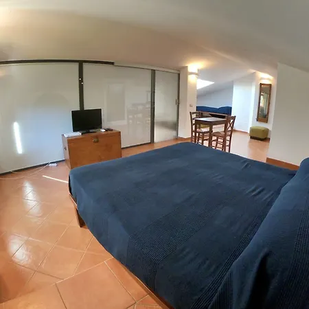Nocleg ze śniadaniem Le Ginestre 4*