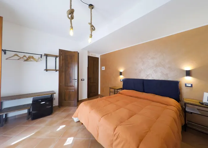 Le Ginestre Bed and Breakfast 4*