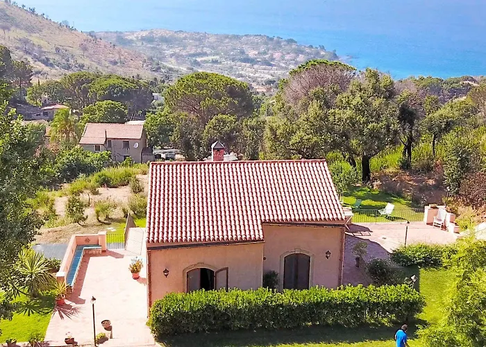 Bed and Breakfast Le Ginestre 4*