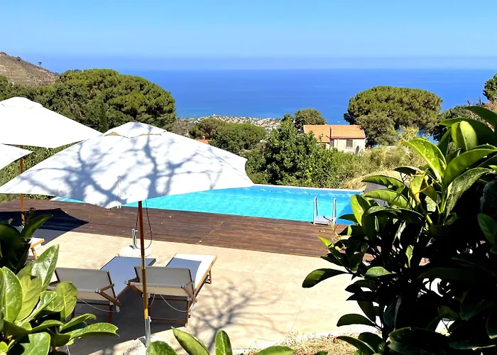 Le Ginestre Bed and Breakfast 4*